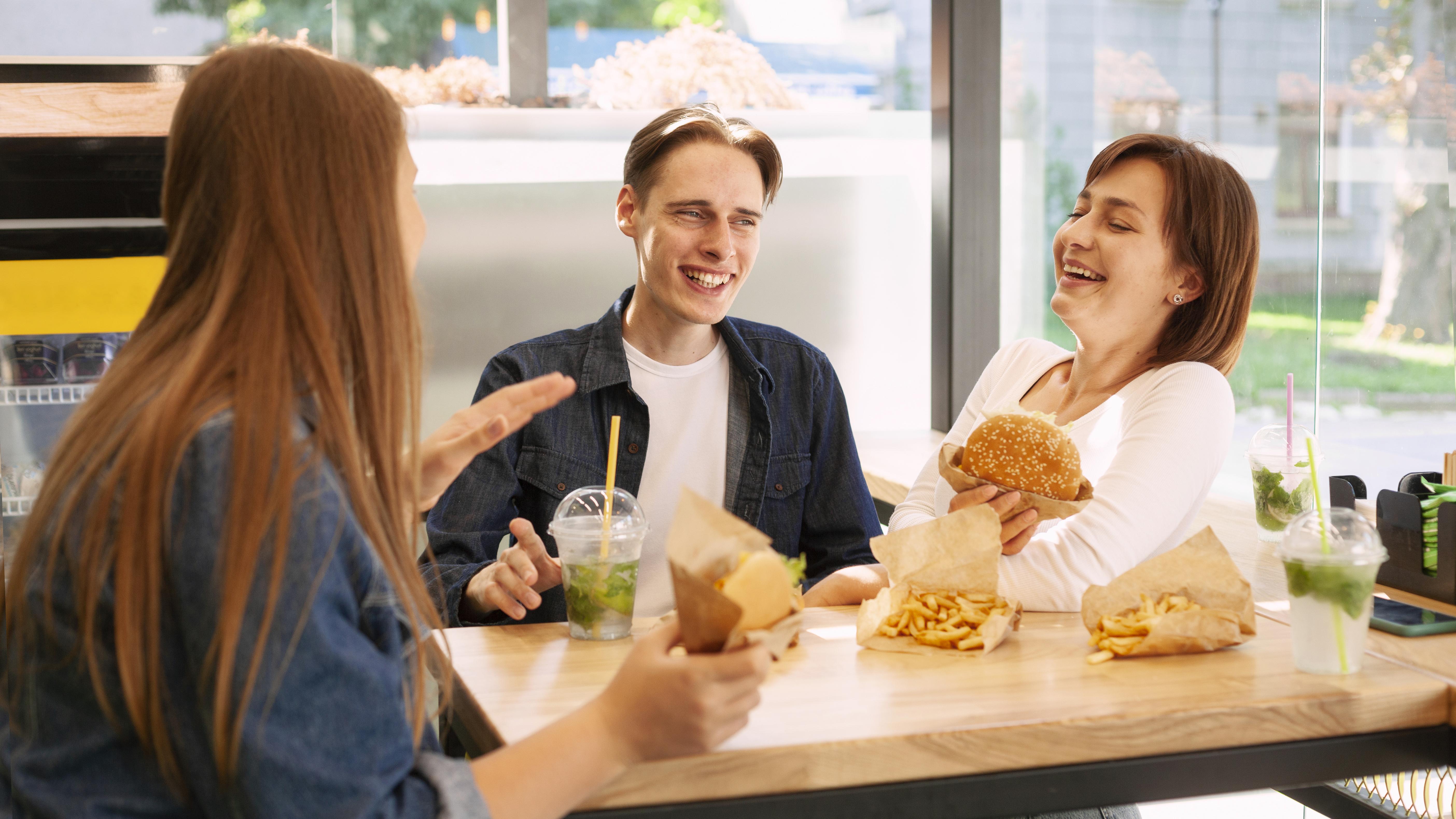 group-smiley-friends-fast-food-restaurant